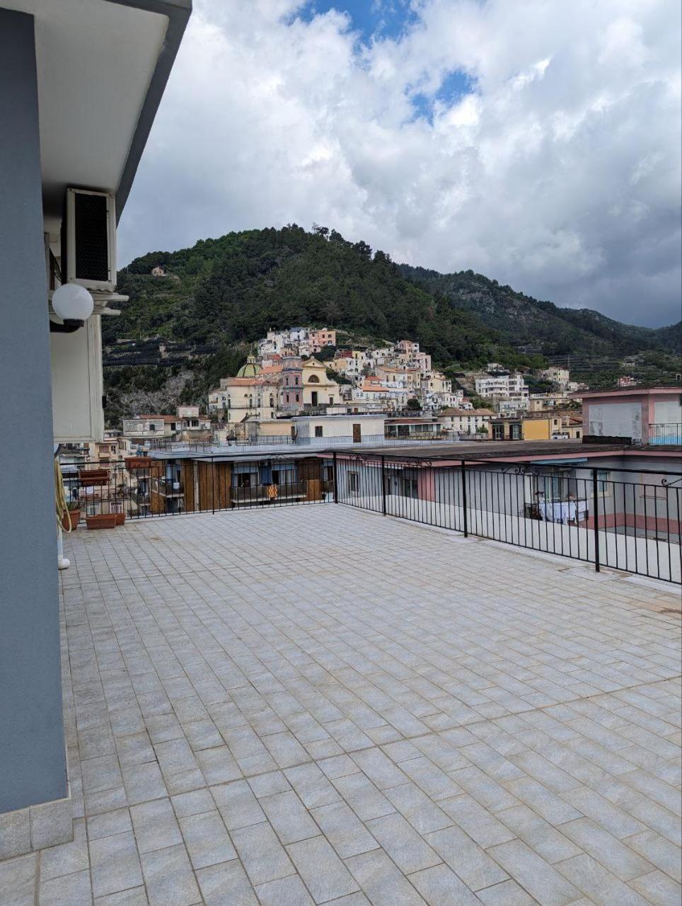 מאיורי Piccolo Appartamento Con Grande Terrazzo Panoramico מראה חיצוני תמונה