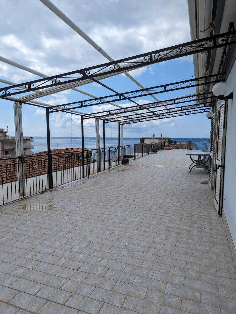 מאיורי Piccolo Appartamento Con Grande Terrazzo Panoramico מראה חיצוני תמונה